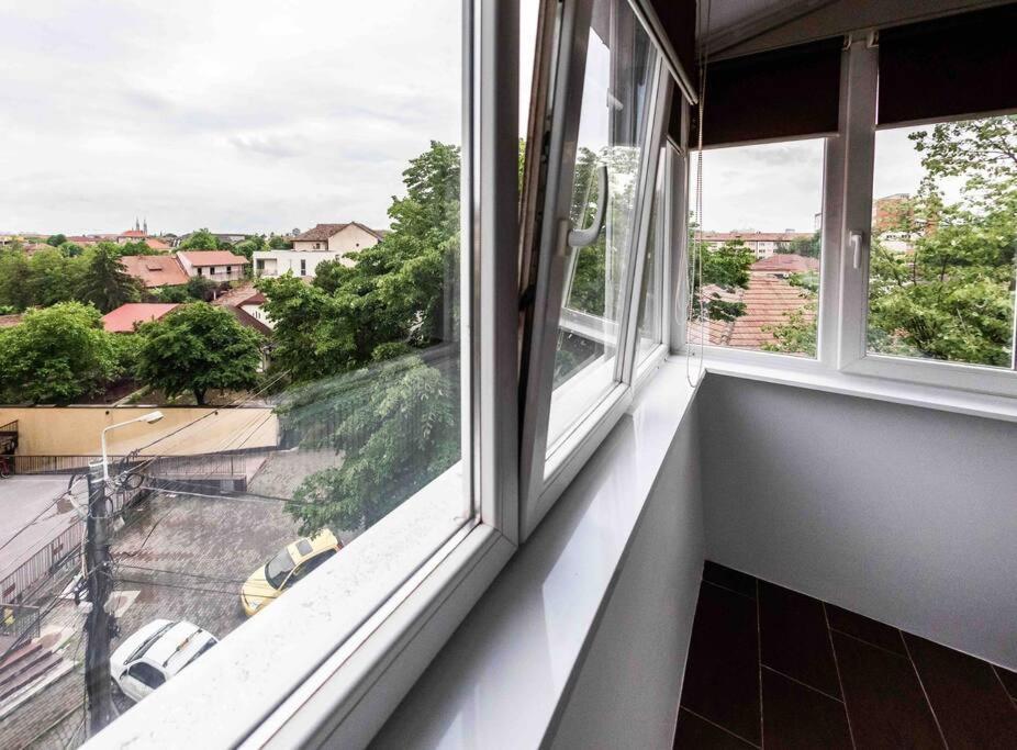 Apartament Timisoaraアパートメント エクステリア 写真